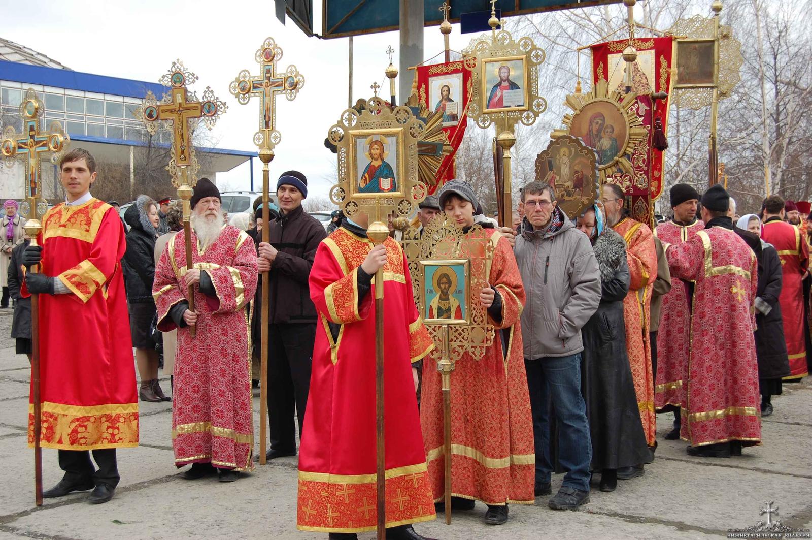 Пасхальный крестный ход